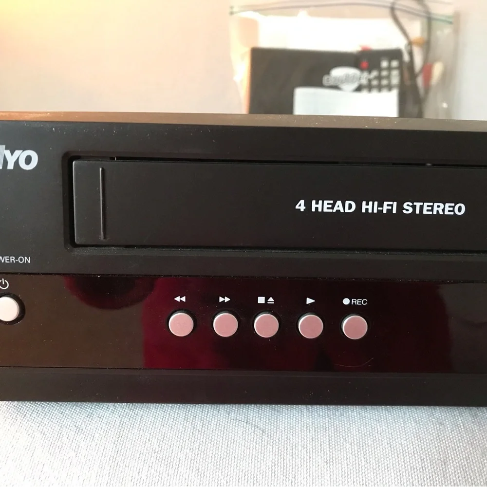 Sanyo VHS to DVD Recorder
